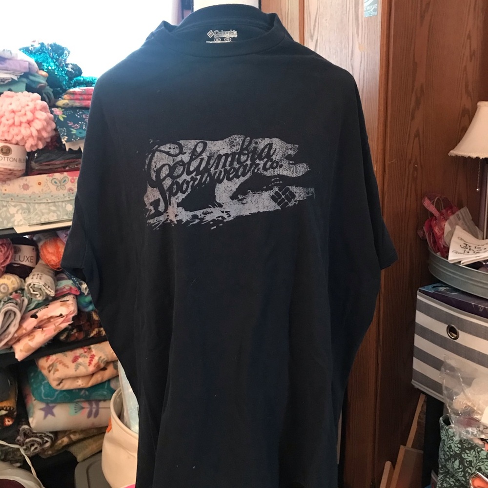 Men’s Columbia Graphic Tee XL